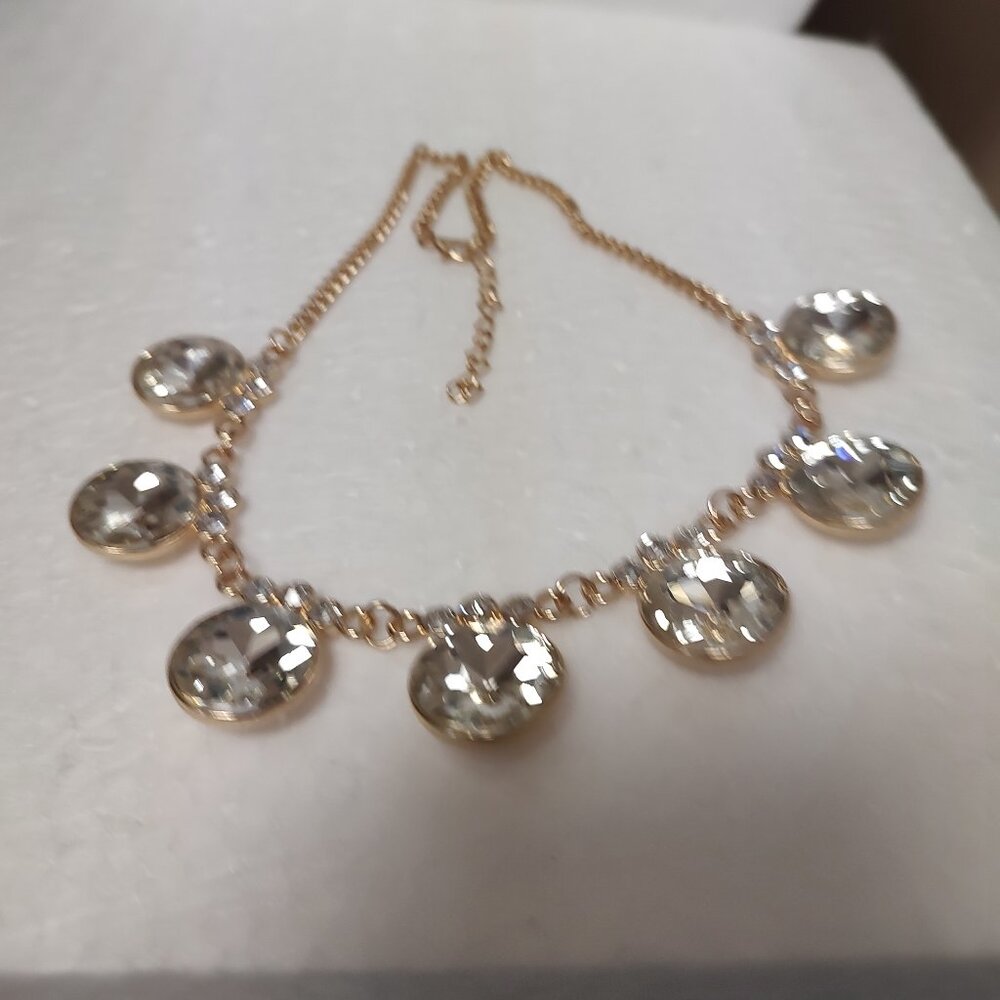 GOLD "STATEMENT" NECKLACE